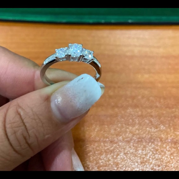 Solid 925 Silver 1.4ct Diamond Engagement Ring - Picture 4 of 7